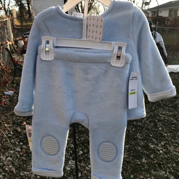 NWT 2 piece Absorba outfit - Picture 4 of 15